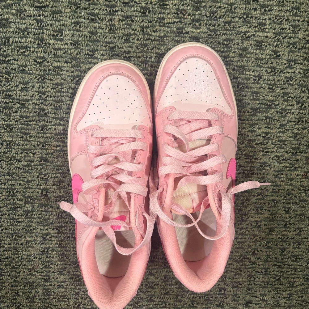 Cute pink dunks